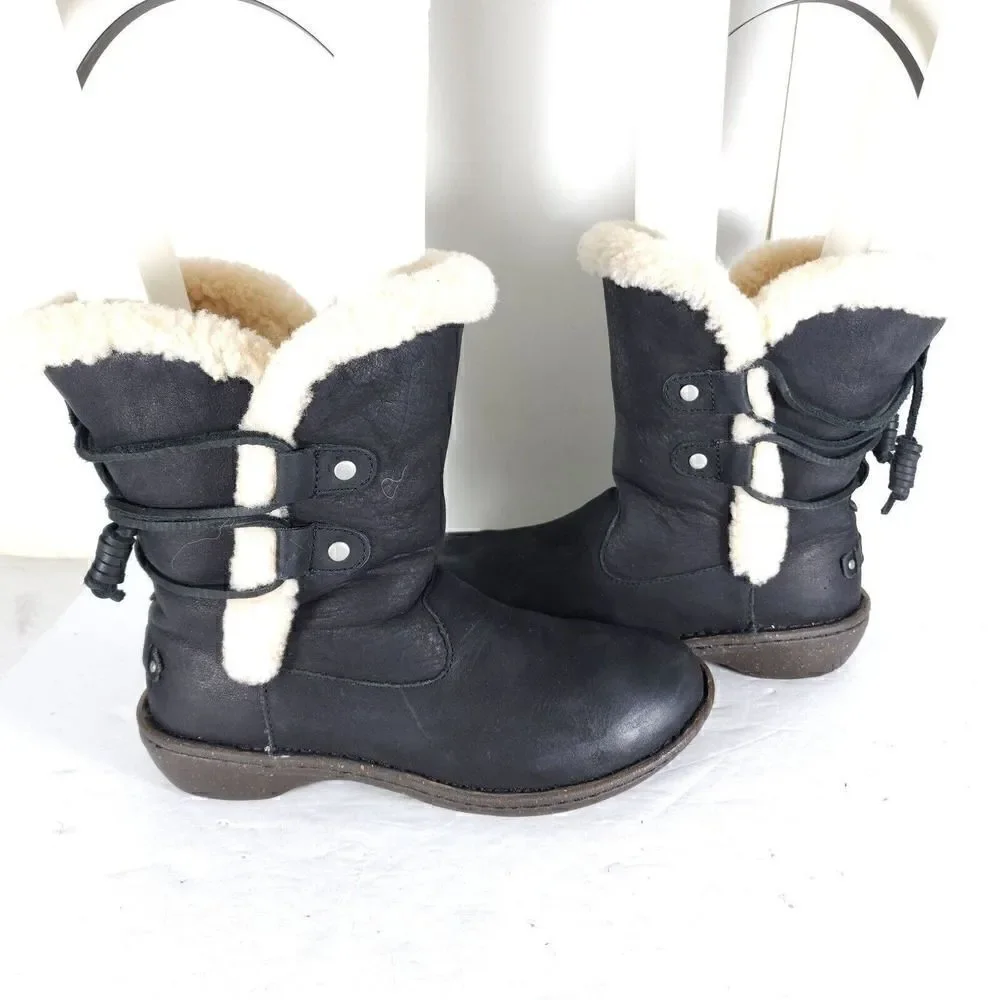 UGG Women's Akadia US 7 Black Leather Sheepskin Shearling Mid Calf Winter Boots